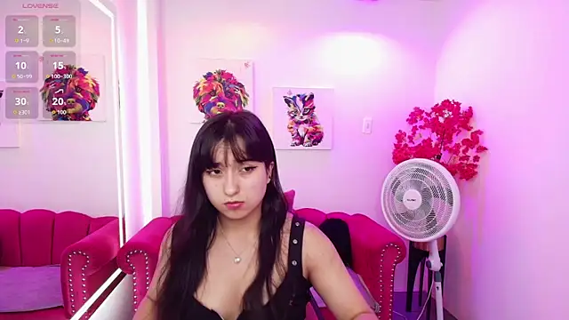 Miss dolly  online show from May 11, 12:18 pm
