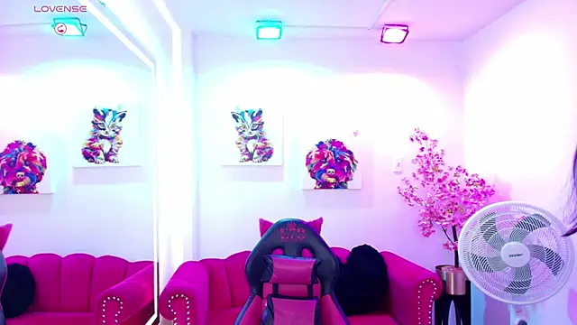 Miss dolly  online show from March 23, 12:55 pm