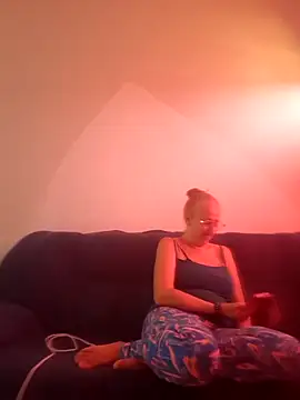 MILEIDE980 online show from November 27, 2:53 pm