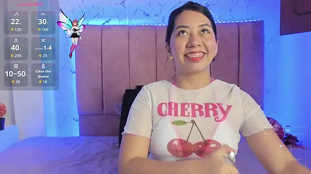 Snapshot of sexylaurita chatting on October 17, 6:44 pm sexylaurita online show from October 17, 6:44 pm