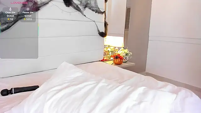 Lilly 2809  online show from October 23, 4:51 am