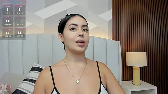 Julietasantos   online show from November 28, 7:06 pm