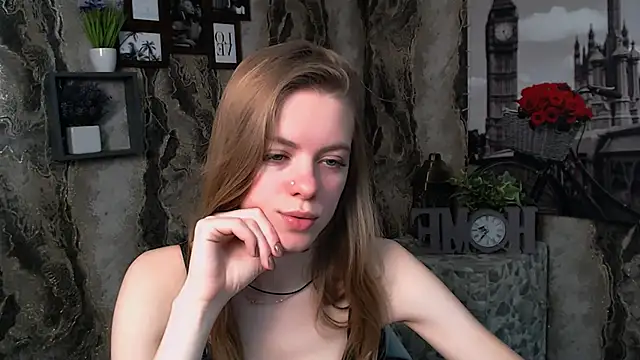 Snapshot of AliceFlirtt_ chatting on October 23, 10:10 am AliceFlirtt online show from October 23, 10:10 am