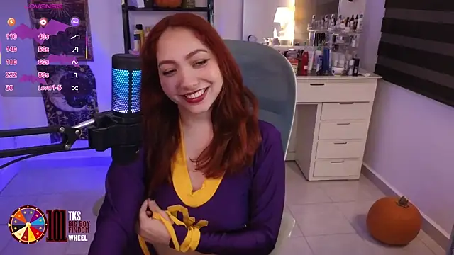 LilyVelvett online show from October 25, 4:20 am