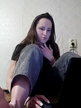 emeli moon online show from April 14, 5:57 pm