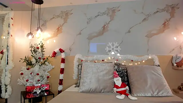 LeaThompson online show from December 22, 12:25 am