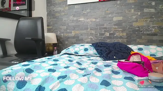 dayadubey  online show from April 6, 11:33 am