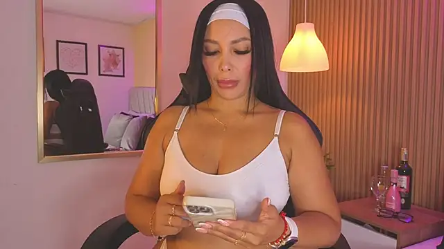 Dakota diaz  online show from November 12, 8:07 pm