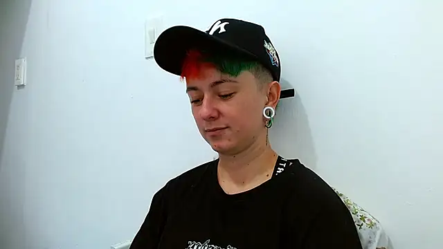 tomboyblue online show from January 10, 5:17 pm