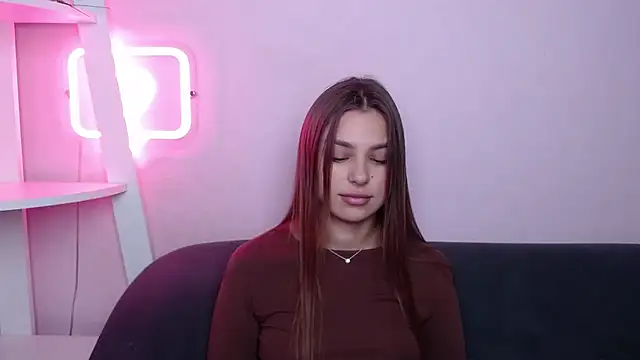 MilanaAngelAs online show from March 29, 6:01 am