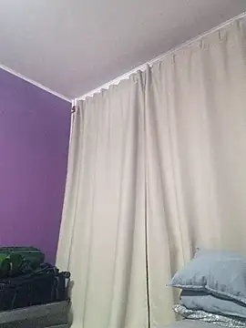 BritneyHudson online show from December 2, 2:24 am