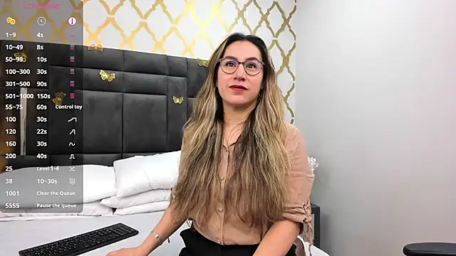 Snapshot of RubbyTaylor chatting on October 20, 12:41 pm RubbyTaylor online show from October 20, 12:41 pm