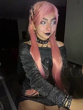 Snapshot of _Gothiccbitch_ chatting on September 26, 7:28 am  Gothiccbitch  online show from September 26, 7:28 am