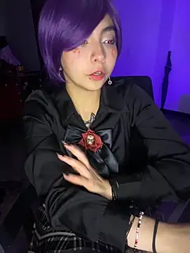 Snapshot of _Gothiccbitch_ chatting on October 8, 7:35 am  Gothiccbitch  online show from October 8, 7:35 am