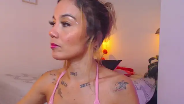 Veronicaa 2 online show from March 10, 8:13 pm