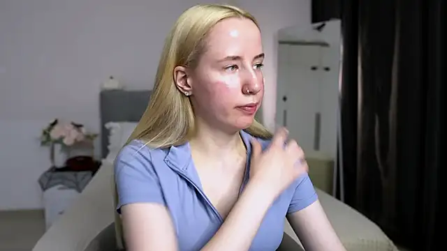 Cassie Kelman online show from November 2, 9:40 pm