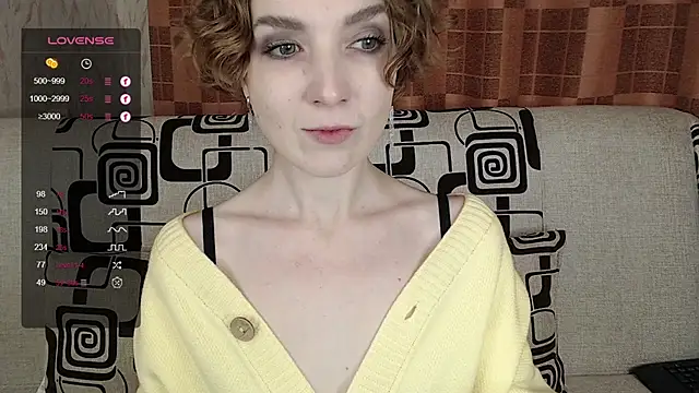 TinaWince online show from November 16, 4:47 am