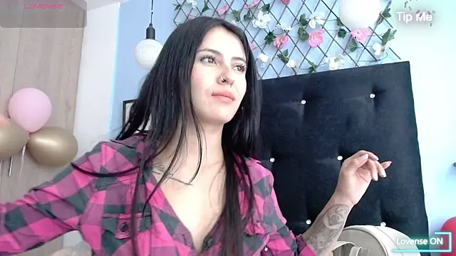 Snapshot of evatits_1 chatting on September 25, 12:04 pm evatits 1 online show from September 25, 12:04 pm