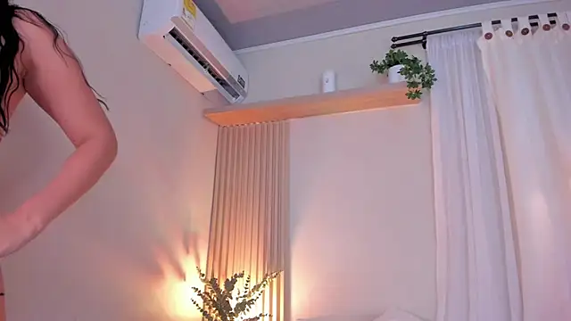 mara brooks online show from February 1, 8:18 pm