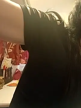 whitetrashdirtyslut online show from November 15, 10:55 pm