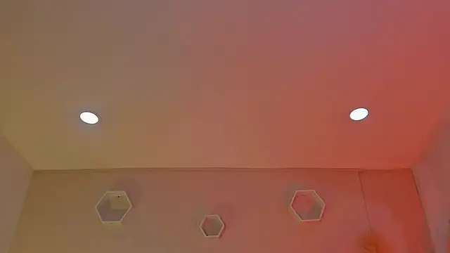 Agathaargent  online show from December 15, 8:47 pm