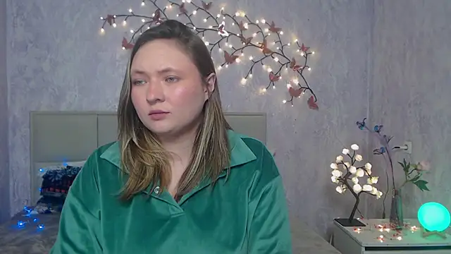 SallyVerda online show from March 29, 5:45 pm