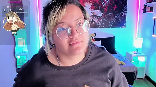 lucky-leah online show from September 11, 4:02 am