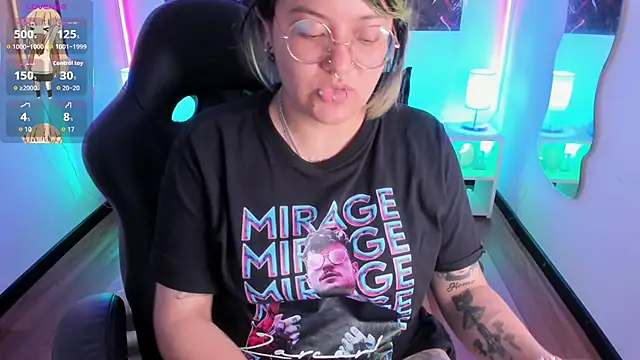 lucky-leah online show from November 15, 4:46 am