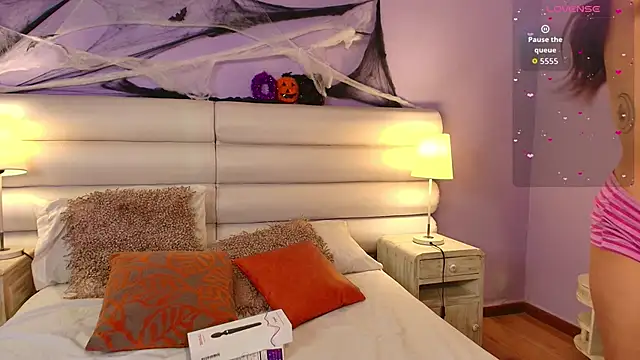 milan sweet online show from October 27, 9:42 pm