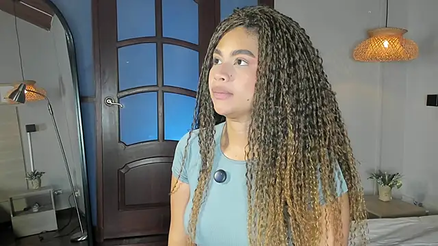 nayah   online show from March 27, 7:58 pm