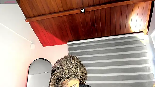 nayah   online show from November 18, 7:48 pm