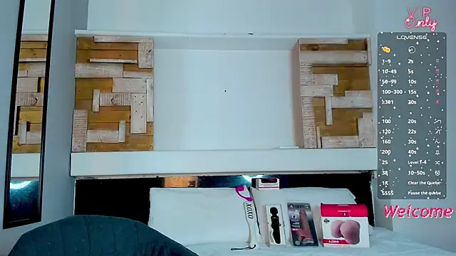 AmberAdams  online show from January 10, 6:12 pm