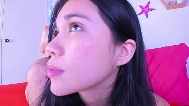 Emiily Parkerr online show from February 7, 7:12 am