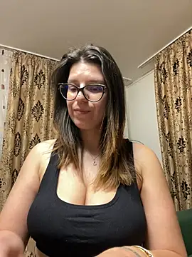 NadiraNoor online show from March 21, 11:32 pm