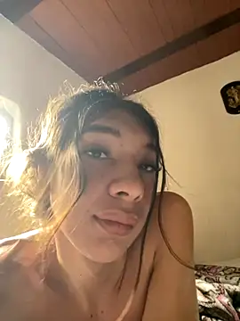 NICOLSKINNY1 online show from October 22, 3:39 pm