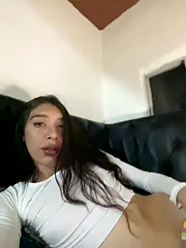 NICOLSKINNY1 online show from September 23, 12:42 am