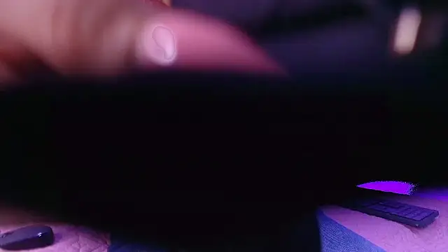 arl chloee online show from February 24, 3:05 am