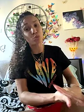 Snapshot of _Neeka_ chatting on October 3, 3:17 pm  Neeka  online show from October 3, 3:17 pm