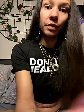 Snapshot of _Neeka_ chatting on October 22, 2:00 pm  Neeka  online show from October 22, 2:00 pm