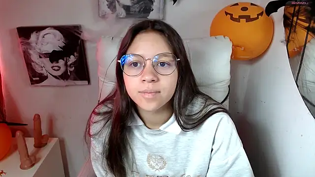 SamanthaRoldaan online show from October 28, 2:45 pm