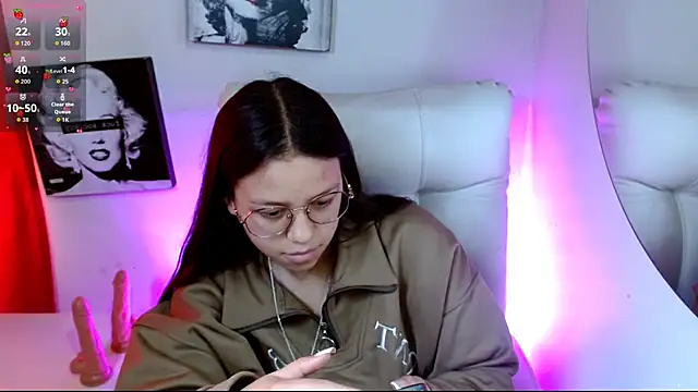 SamanthaRoldaan online show from February 24, 7:45 pm