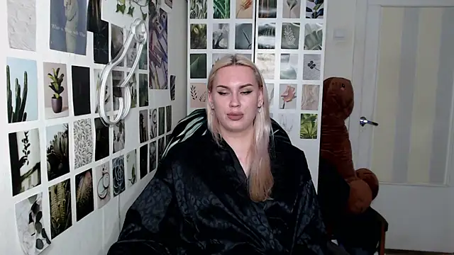 CapriScorpion online show from November 2, 4:43 pm