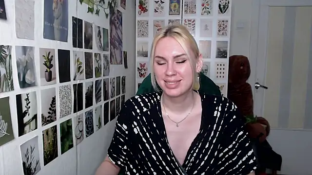 CapriScorpion online show from April 10, 4:24 pm