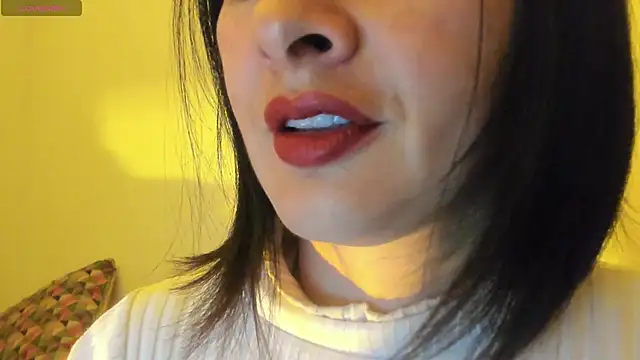 Snapshot of queen_fetish chatting on October 3, 10:31 am queen fetish online show from October 3, 10:31 am