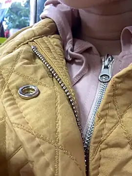 Zhuli11 online show from October 29, 9:57 am