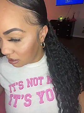 DestineeJayde online show from May 28, 5:05 am