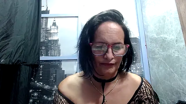 Nastylatinaxxx online show from November 2, 10:57 pm