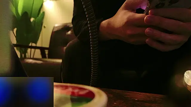 POCARI SWEAT online show from November 8, 12:32 pm