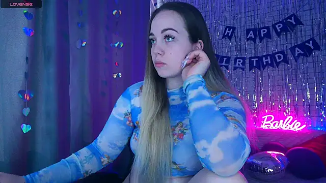 -Stacyy- online show from April 3, 5:16 am