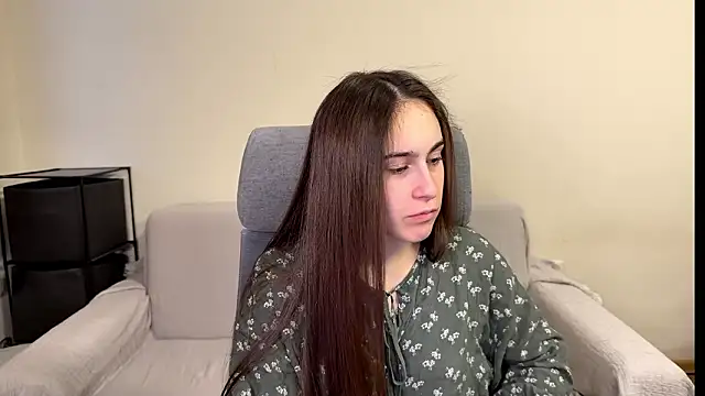 AliceKolltt online show from February 6, 2:53 pm